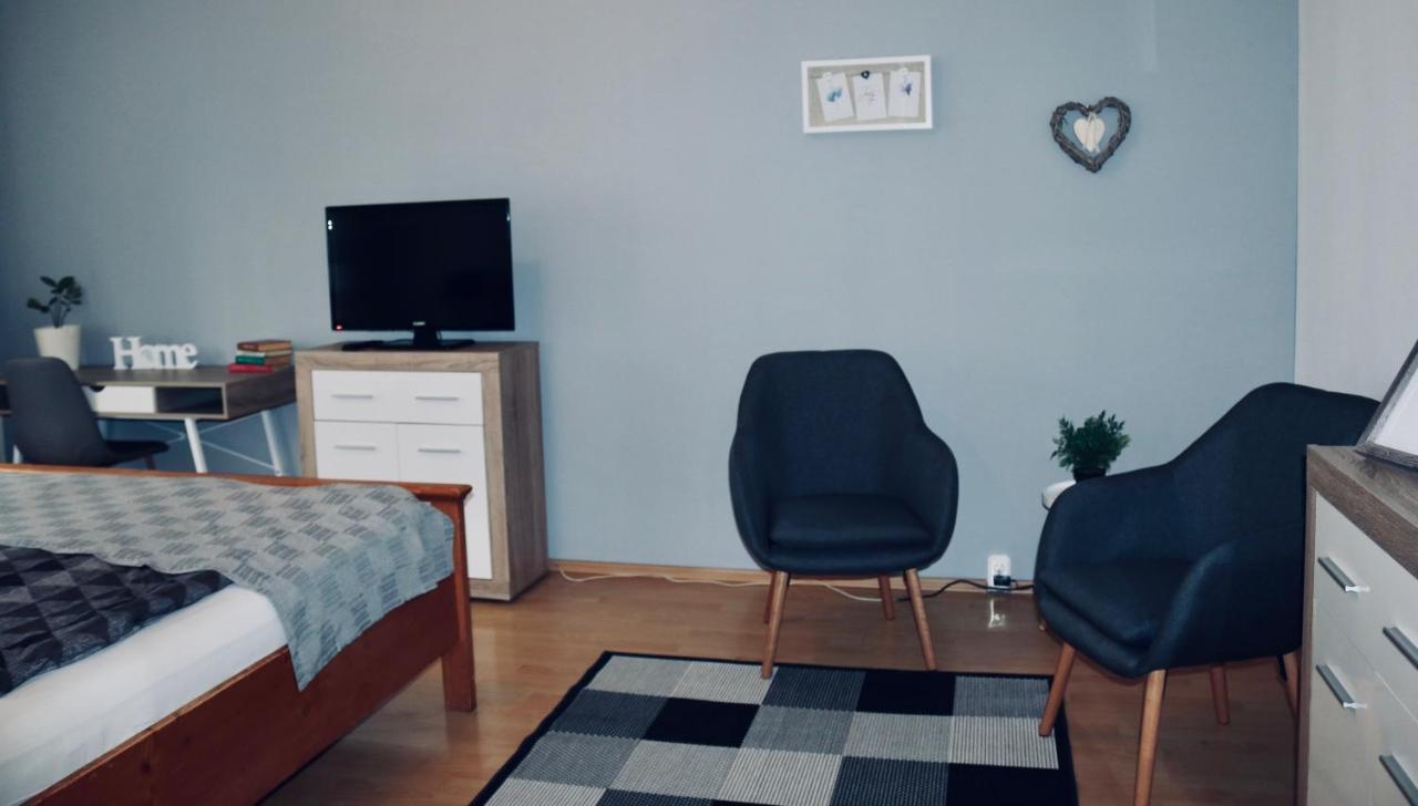 Szabadság Apartman Pécs Exterior foto